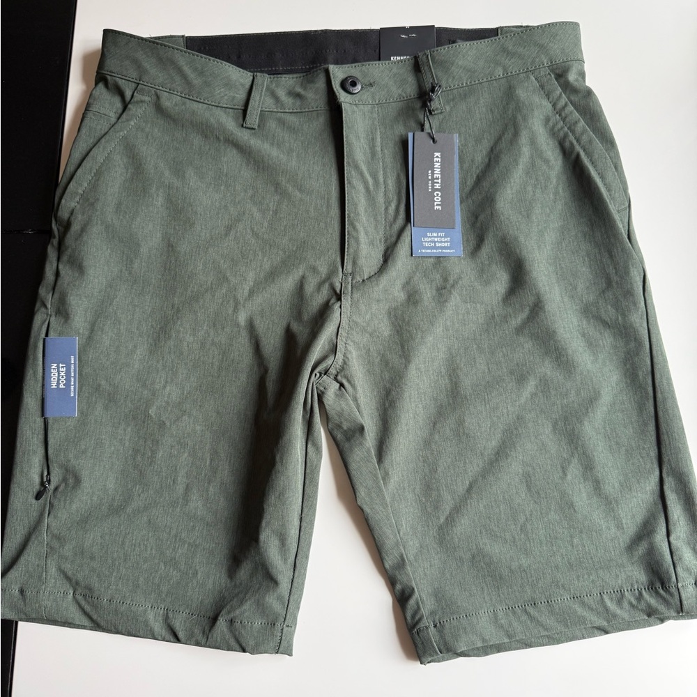 NWT Kenneth Cole Forest Green Men's Flat Front Shorts